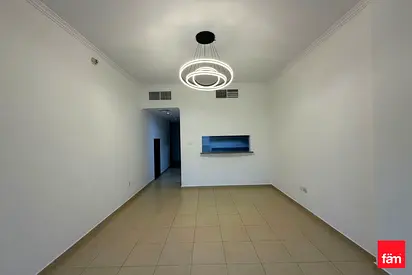 Near Metro I High Floor I Vacant