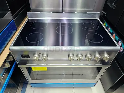 BOSCH 8 Series 5-Burner  Electric  Ceramic  Cooking  Range  90x60  CM — Good Working Condition