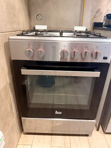 Used SAKO Gas Cooker with Oven - Good Working Condition