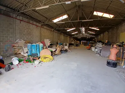 1000 SQ FT II GARAGE WAREHOUSE II FOR RENT
