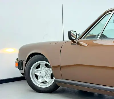1976 Porsche 911 缩略图 7
