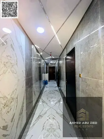 افخم واشيك غرفه وصاله 2 حمام تكييف مركزي بلكونه اطلاله مفتوحه تشطيبات ممتازه موقع مميز وحيوي سهل الوصول لدبي والشارقه