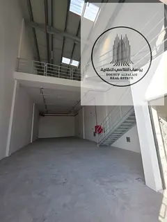 Warehouse for rent in Al Jurf Industrial Area 2 – 3000 sq ft with mezzanine, 40 kW electricity, an
