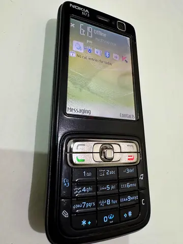 Nokia N73