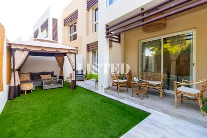 Beautifully Furnished | Upgraded | Lovely 3 Bed
