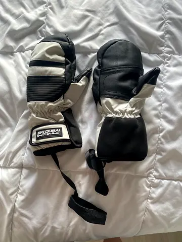 Pair of kids/adult mittens insulated water proof size medium CASH ONLY