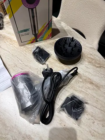 Dyson-style Hair Dryer with Attachments (Like New)