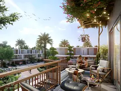 Elegant Townhouse with Garden, Terraces and Study