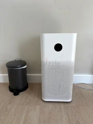 Xiaomi Mi Air Purifier (White) - flawless Condition