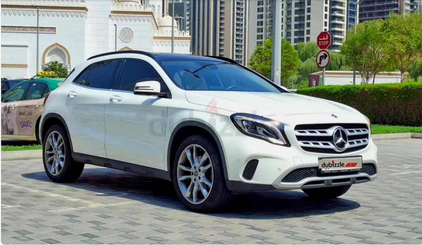 Mercedes-Benz GLA-Class 2019 — photo 1 of 12