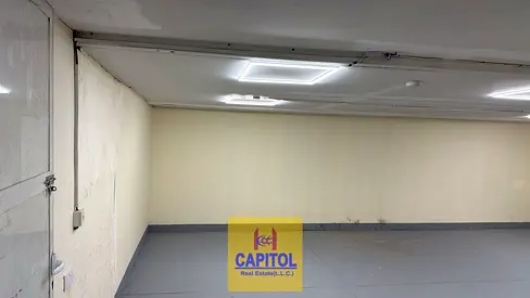 READY TO MOVE IN SMALL STORAGE WAREHOUSE-