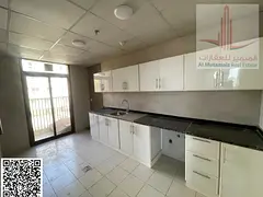 For sale in Ajman, a residential/commercial building in Al Rawda 2, G+2, street and alley access, ar
