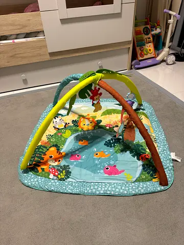 Baby activity mat