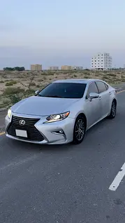 Lexus ES350 2016 – وارد أمريكي – نظيفة جدًا – جاهزة للاستخدام Lexus ES350 2016 | American Specs | Cl