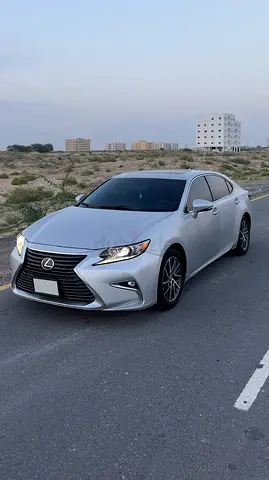 Lexus ES350 2016 – وارد أمريكي – نظيفة جدًا – جاهزة للاستخدام Lexus ES350 2016 | American Specs | Cl