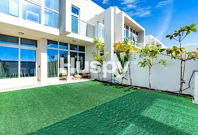 Vacant | Single Row | Furnished