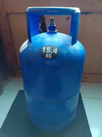 15.4 kg Blue LPG Gas Cylinder (Used)