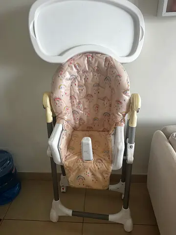 Lightweight Baby High Chair with Tray — Good Condition