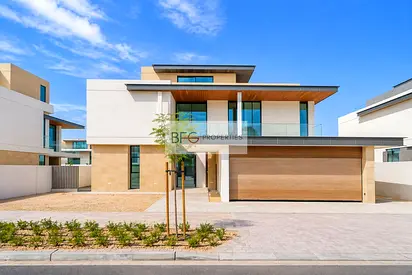 BEST LOCATION | HUGE PLOT | BEST PRICE