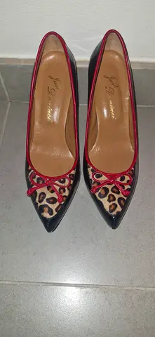 BRAND NEW stylish Womens Heels with Leopard fabric and Red Accent