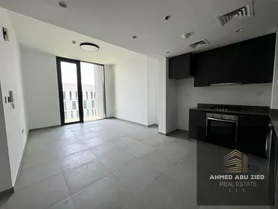 افخم شقة غرفتين وصالة جديدة اول ساكن - 3 حمام - 3 بلكزنة-خزائن بالحائط - حدائق -  مجمع متكامل من مطاعم وكافيهات عالمية- مجمع الجادة على الطريق مباشرة