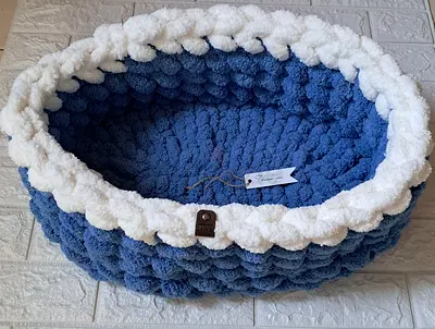 Handmade Chunky yarn Knitted Pet Bed - Cozy Oval Cat/Dog Basket.Price started  35 AED to 60 AED
