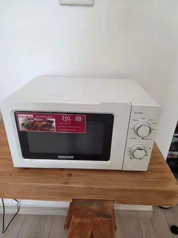 Geepas 20L Microwave/Oven