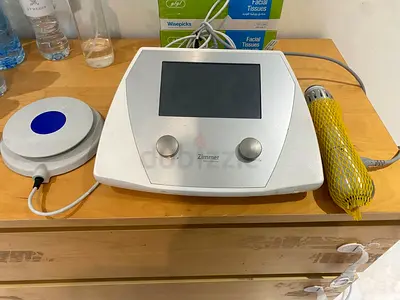 Zimmer medical therapy device with handpiece and foot pedal - good working condition