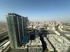 Fully Fitted Kitchen | Vacant | High Floor