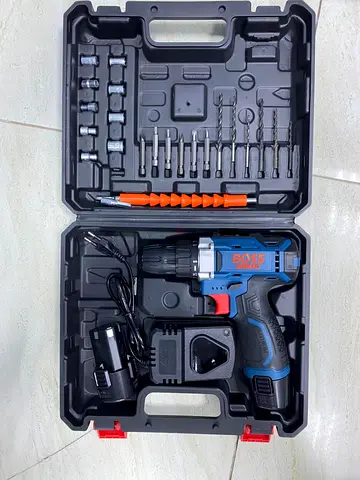 Boss 18 v titer drill