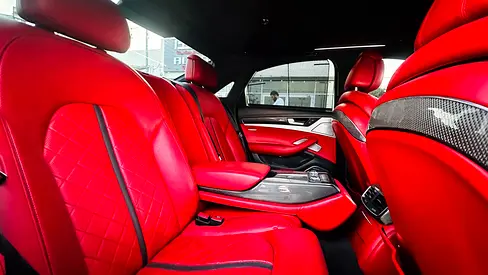 2013 AUDI S8 — фото 11