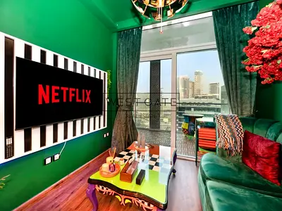 High-Floor 1BR | Burj & Canal Views | Furnished Apartment