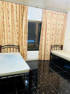 Bed space available for executive male bachelor