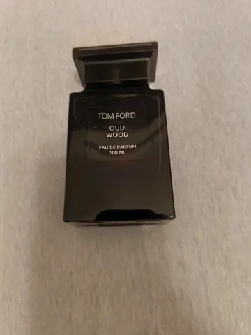 Negotiable Tom ford oud wood