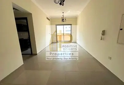 2BR Spacious Apartment+Laundary | Close Kitchen | Close To Metro Station