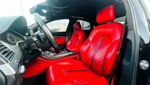 2013 AUDI S8 — фото 13