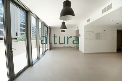 2BR Duplex | Prime Address | Available Now