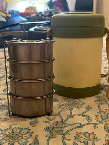 Milton Stainless Steel 4-Tier Tiffin Lunch Box with Insulated Carrier