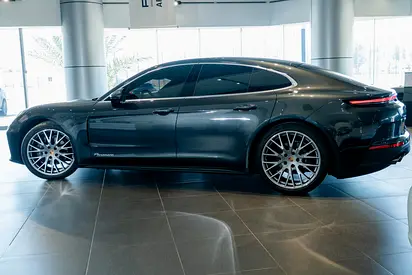 صورة 6 لـ 2025 Porsche PANAMERA