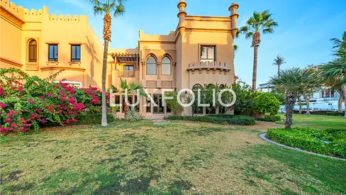 Corner Plot | Fully Furnished | Beautifully upgraded