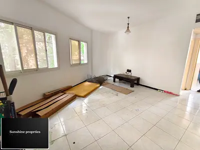 1BHK LAVISH HUGE / NEAR TO BUS STOP/
