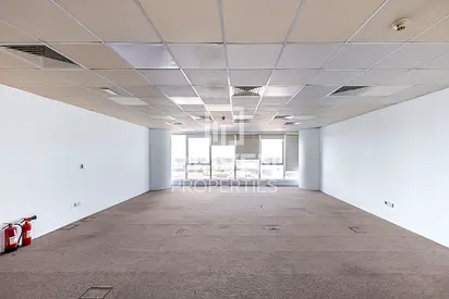 No Partitions | Office in Heart of Business Bay