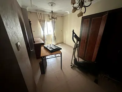 شقة غرفتين وصالة | 2 حمام | تكييف مركزي | المجاز 2 | بجانب البحيرة وحديقة المجاز | 40 ألف | 4 دفعات