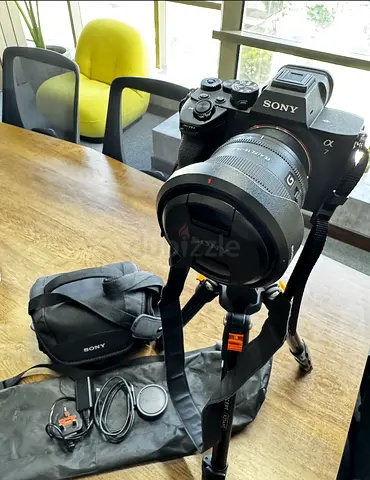 Sony A7 IV + 16-35mm F4 G Lens (Perfect Condition)