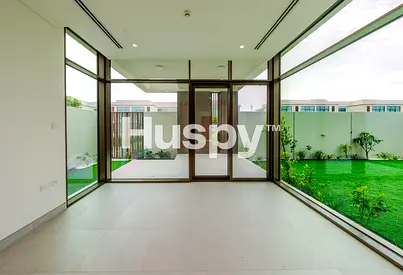 Corner Unit | Landscaped Garden | Vacant