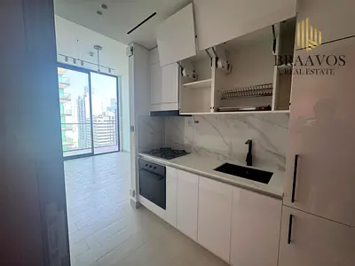 COMMUNITY VIEW | MODERN LAYOUT | MID FLOOR