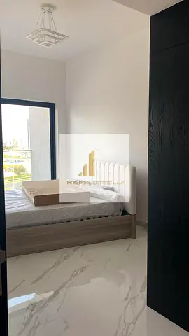 Spacious 1 Bed | Fitted Kitchen | Contemporary Finishes | 4 Chqs | Balcony With City View