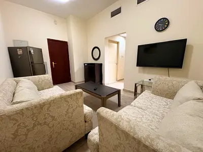 🏡 شقة غرفة وصالة للإيجار – خلف أبراج الأورينت – عجمان
