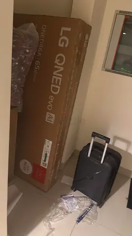 LG TV QNED 65-inch (sealed box) - 65QNED8GA with table