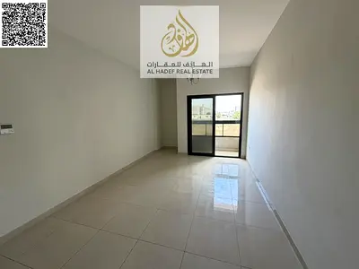 غرفتين وصالة | 2 حمام | بلكونة | تكييف مركزي | مساحات واسعة | موقع مميز | قريب من الخدمات والمسجد | الجرف 3 | 40,000 درهم سنويًا